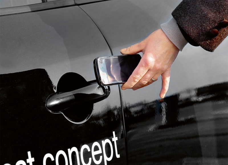 Новая технология NXP позволит разблокировать автомобили смартфоном