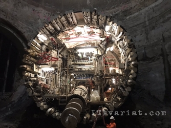 Элон Маск показал первые фотографии бурильного комбайна для своего тоннеля.