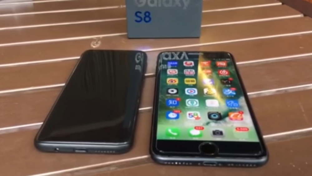 Samsung S8: первое видео вместе с iPhone 7 Plus
