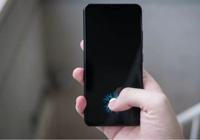 Apple скорее всего не будет встраивать сканер отпечатка пальца в новые модели iPhone