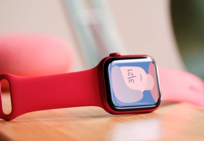 Новые часы Apple Watch смогут измерять температуру тела и уровень глюкозы в крови