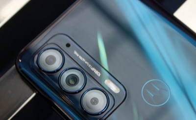 Новый флагман Motorola может получить камеру на 200 мегапикселей и Snapdragon 8 Gen 1 Plus