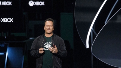 Генеральный директор Microsoft Gaming пообещал не закрывать возможность покупки игры для Xbox на дисках