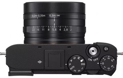 Спустя 10 лет Sony возрождает серию RX1R с компактной 61-мегапиксельной камерой